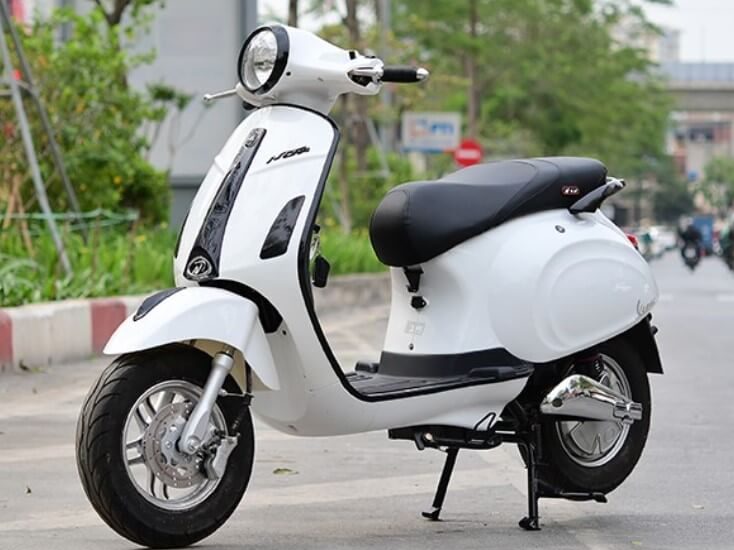 Thay vỏ xe điện Vespa giá bao nhiêu?