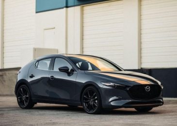 Mazda 3 Luxury 2023: Giá lăn bánh & Review thông số kỹ thuật